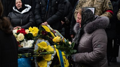 В Ужгороді попрощалися з полеглим захисником Михайлом Рущаком В Ужгороді попрощалися з полеглим захисником Михайлом Рущаком