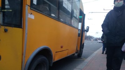 Від 7 до 10 гривень. Сумські перевізники хочуть підняти ціну у міських маршрутках Від 7 до 10 гривень. Сумські перевізники хочуть підняти ціну у міських маршрутках