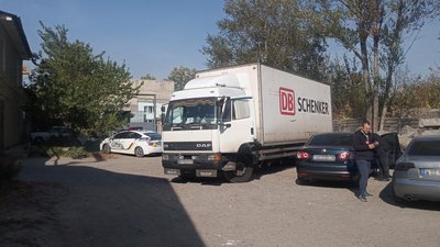 Поліція знайшла автомобіль, який збив жінку у Харкові та зник з місця ДТП Поліція знайшла автомобіль, який збив жінку у Харкові та зник з місця ДТП