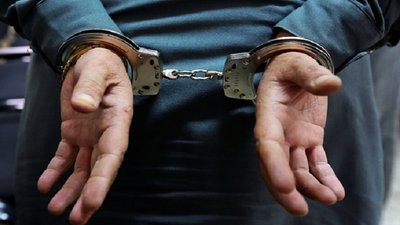 "Вдарив в обличчя та забрав сумку". У Сумах затримали чоловіка за розбійний напад