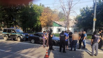 Троє людей, постраждалих внаслідок стрілянини у Запоріжжі, перебувають у лікарні