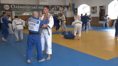Рівненські дзюдоїсти з порушеннями зору готуються до Паралімпійських ігор у Токіо Рівненські дзюдоїсти з порушеннями зору готуються до Паралімпійських ігор у Токіо
