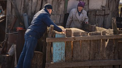Готуються садити городи. Як живе звільнена Трудолюбівка на Херсонщині