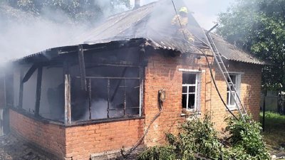 Будинок у Диканьці, який згорів 14 червня під час пожежі Будинок у Диканьці, який згорів 14 червня під час пожежі