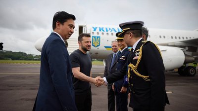Зеленський прибув до Сінгапура для участі в конференції "Діалог Шангрі-Ла"
