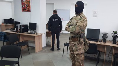 СБУ викрила два підпільні кол-центри у Сумській області