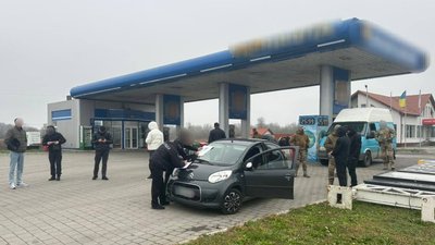 20 тисяч євро за перправлення до Угорщини: на Закарпатті затримали організатора 20 тисяч євро за перправлення до Угорщини: на Закарпатті затримали організатора