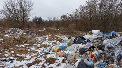 Жителі села на Роменщині проти утворення сміттєзвалища Жителі села на Роменщині проти утворення сміттєзвалища