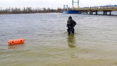 Херсонські водолази обстежили водойми перед Водохрещем Херсонські водолази обстежили водойми перед Водохрещем