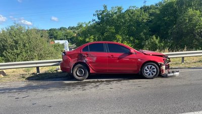 На Закарпатті внаслідок ДТП загинув водій і травмувалися троє пасажирів На Закарпатті внаслідок ДТП загинув водій і травмувалися троє пасажирів