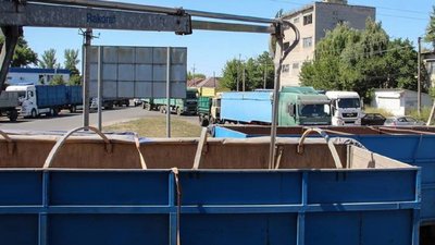 Врожай буде, але прибутків не чекати: як триває жнивна кампанія на Луганщині Врожай буде, але прибутків не чекати: як триває жнивна кампанія на Луганщині