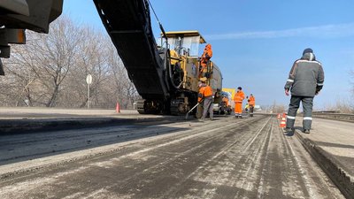 Ремонт харківської об’їзної: на Рогані почали знімати старе покриття Ремонт харківської об’їзної: на Рогані почали знімати старе покриття