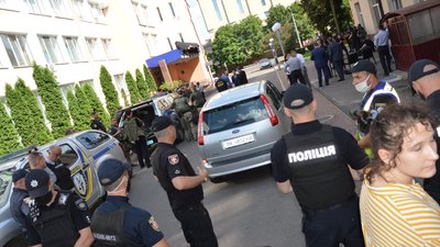 "Панічна атака та відчай" – психолог, який супроводжував родичів луцьких заручників