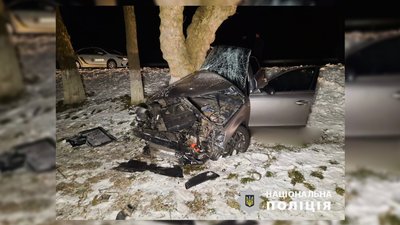 Не впоралась з керуванням: у селі Товкачівка на Чернігівщині загинула водійка Audi A-4 Не впоралась з керуванням: у селі Товкачівка на Чернігівщині загинула водійка Audi A-4
