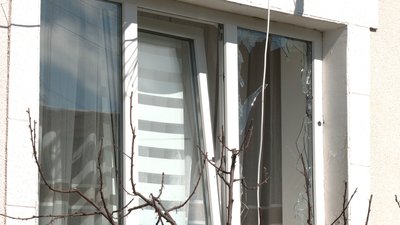 Атака на Семенівку: РФ вдарили по Семенівці, травмована дівчинка, пошкоджені авто та дім