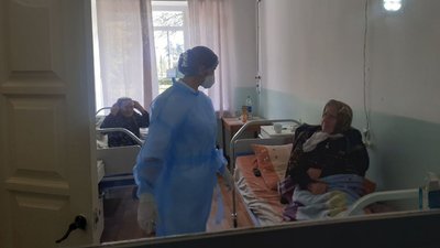 У лікарні на Волині розгорнули додаткові ліжка для лікування недужих на COVID-19 У лікарні на Волині розгорнули додаткові ліжка для лікування недужих на COVID-19