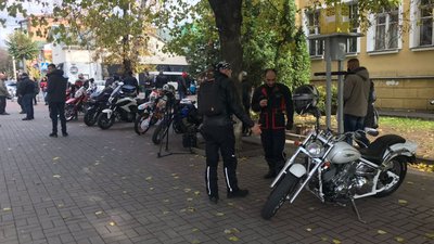 Закриття мотосезону: півсотні байкерів проїхалися вулицями Вінниці
