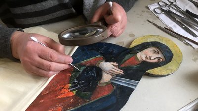 У волинському музеї оновлюють стародавні ікони У волинському музеї оновлюють стародавні ікони