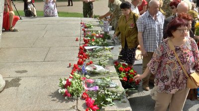 У Полтаві вшанували загиблих у Другій світовій війні У Полтаві вшанували загиблих у Другій світовій війні