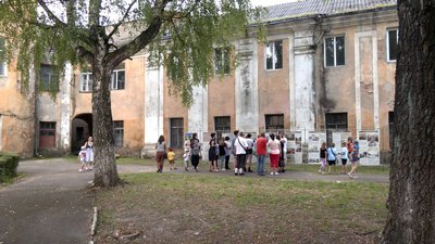 У громаді на Волині організували екскурсію для переселенців історичними місцями У громаді на Волині організували екскурсію для переселенців історичними місцями