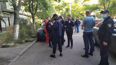 В Одесі загинула працівниця аптеки, поліція розслідує умисне вбивство В Одесі загинула працівниця аптеки, поліція розслідує умисне вбивство