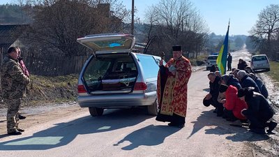 На Тернопільщині попрощалися з Ярославом Морозом та Василем Шаблієм На Тернопільщині попрощалися з Ярославом Морозом та Василем Шаблієм
