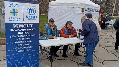 Масована ракетна атака армією РФ по Запоріжжю: ліквідація наслідків обстрілу триває Масована ракетна атака армією РФ по Запоріжжю: ліквідація наслідків обстрілу триває