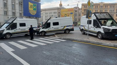 Евакуація та перша допомога: у Харкові провели тренування на випадок пожежі у новому ТРЦ Евакуація та перша допомога: у Харкові провели тренування на випадок пожежі у новому ТРЦ
