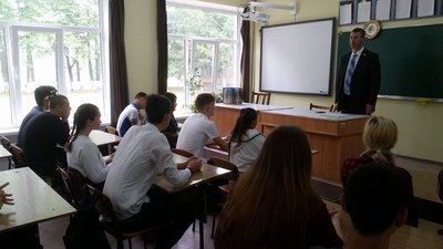 Навчальний рік у школах окупованого Криму закінчиться 22 травня