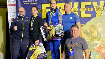Черкаські боксери привезли із чемпіонату 13 призових місць