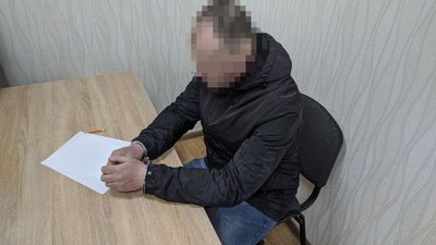 Збирав дані про позиції ЗСУ у передмісті Чернігова і передавав росіянам: СБУ затримала підозрюваного у колаборантстві