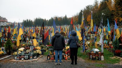Львів'яни вшановують пам'ять загиблих захисників України. 31 жовтня 2026 року