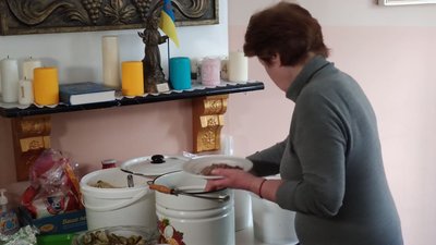 Волонтерка вивозила з столиці до Тернополя трьох онкохворих дітей Волонтерка вивозила з столиці до Тернополя трьох онкохворих дітей