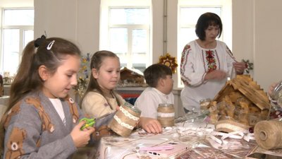 У Тернополі відкрили мистецький фестиваль, "Додому на Різдво", 16 грудня 2025 року