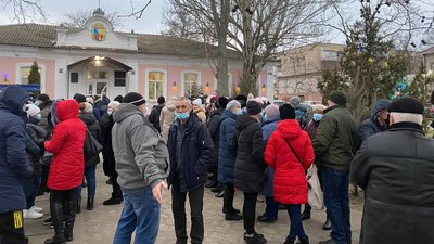 У Голій Пристані на Херсонщині мітингують лікарі
