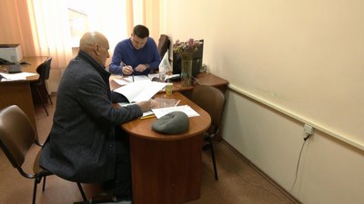 У Хмельницькому військові пенсіонери судяться з Пенсійним фондом У Хмельницькому військові пенсіонери судяться з Пенсійним фондом
