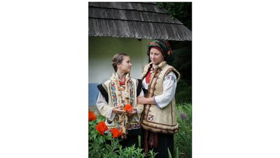 "Батьківська хата": черкаська фотографиня популяризує у Львові українську культуру "Батьківська хата": черкаська фотографиня популяризує у Львові українську культуру