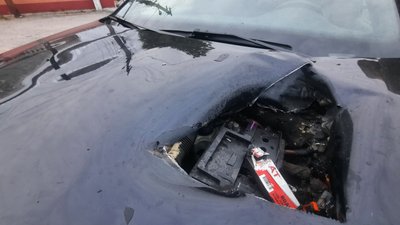 Внаслідок ракетного удару по Дніпру сталася пожежа у транспортній компанії, пошкоджено більше 30 авто