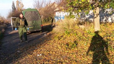"Більшість, кого ми вивозимо з Красногорівки, — загиблі від обстрілів або травмовані": поліцейські про евакуацію з міста