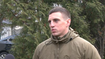 В Івано-Франківську для самотніх людей похилого віку волонтери підготували подарунки В Івано-Франківську для самотніх людей похилого віку волонтери підготували подарунки