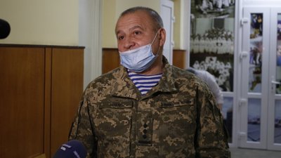 В Одесі почали вакцинувати військових медиків В Одесі почали вакцинувати військових медиків