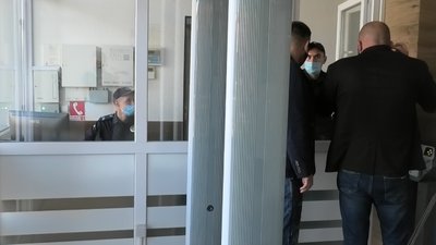 Перестрибнув через турнікет: судові охоронці прокоментували втечу чоловіка з Луцького суду