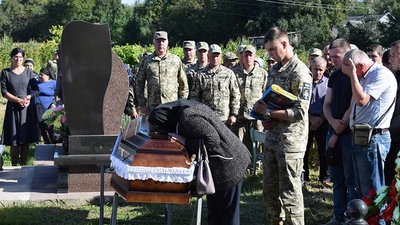 У громаді на Тернопільщині оголосили День жалоби У громаді на Тернопільщині оголосили День жалоби