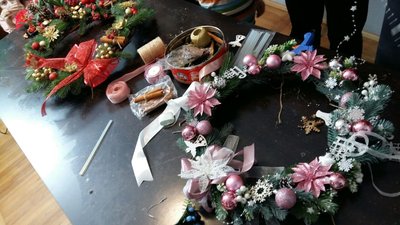 Різдвяні віночки створює майстриня в Ужгороді Різдвяні віночки створює майстриня в Ужгороді