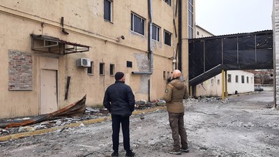 "Я втратив 3 млн доларів, вороги втратили більше": підприємець з Харкова хоче відновити бізнес після удару РФ "Я втратив 3 млн доларів, вороги втратили більше": підприємець з Харкова хоче відновити бізнес після удару РФ