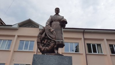 Пам'ятник солдату. Пам'ятник солдату.
