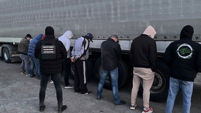 На Закарпатті затримали трьох людей за підозрою у переправленні через кордон п’ятьох військовозобов'язаних