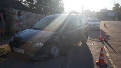 Зіткнулась з іншим авто та знесла паркан: п’яна жителька Херсонщини спричинила ДТП Зіткнулась з іншим авто та знесла паркан: п’яна жителька Херсонщини спричинила ДТП
