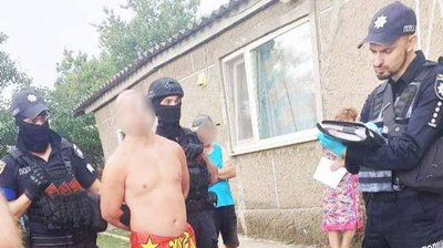 Жителя Миколаївщини підозрюють у незаконному зберіганні зброї