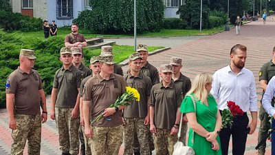 У Черкасах вперше відзначають День державності. Фоторепортаж У Черкасах вперше відзначають День державності. Фоторепортаж